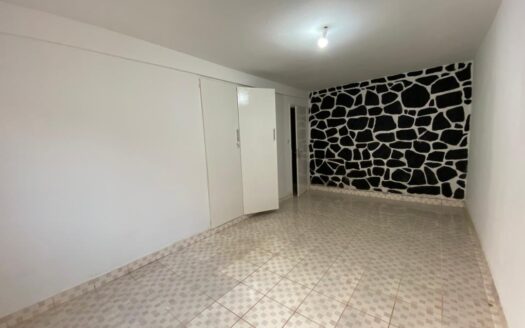 DUPLEX DE 08 PIECES À LOUER À YAOUNDE-BASTOS
